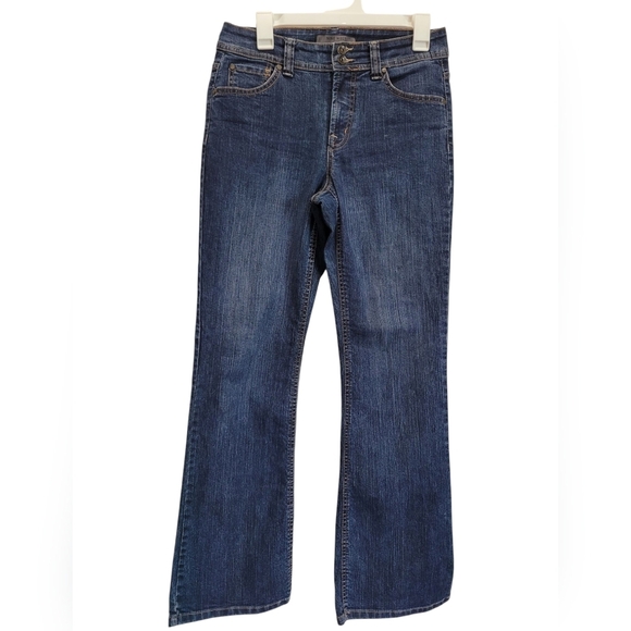 Sz 8 NINE WEST Classic Blue Flare Boot Cut Jeans - Picture 1 of 5